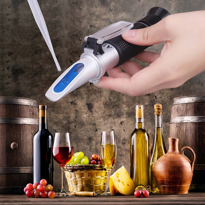 Brix Refractometer with ATC - Tiaoyeer Digital Handheld Refractometer for Beer Wine Brewing, Dual Scale-Specific Gravity 1.000-1.130 and Brix 0-32%