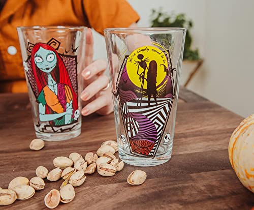 Disney The Nightmare Before Christmas Jack & Sally 16-Ounce Pint Glasses, Set of 4 | Traditional Beer Mug Glassware For Liquor, Beverages, Pub Drinks | Home Barware Decor, Kitchen Essentials